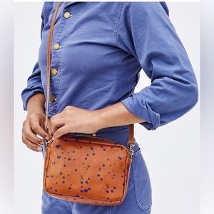 Clare V. - Midi Sac Crossbody in Toffee Splash